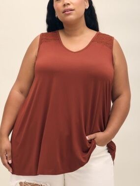 Penningtons Rust-Colored Crochet Look V-Neck Tank!!! 3X